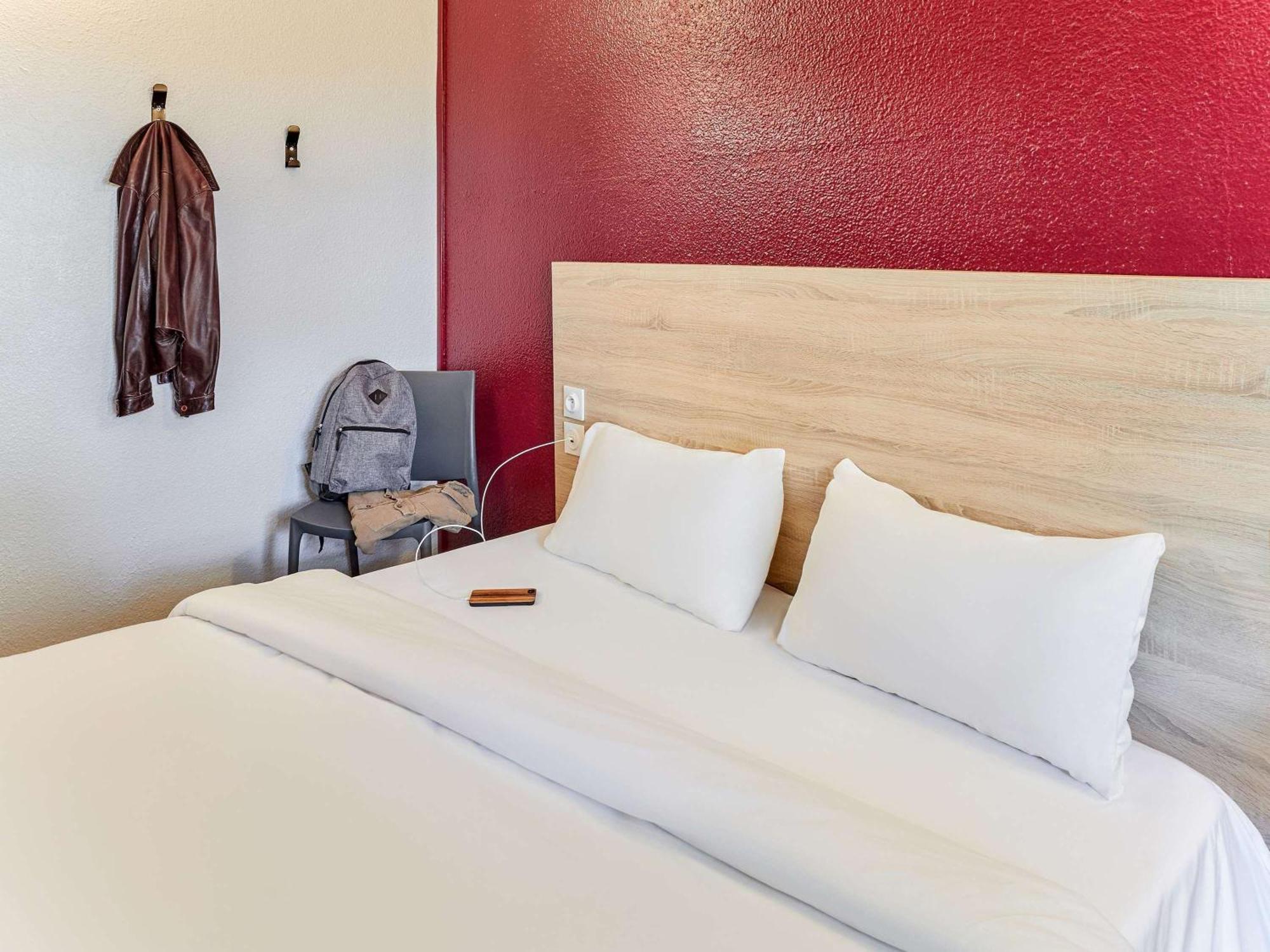 Hotelf1 Antibes Sophia Antipolis Валорис Екстериор снимка